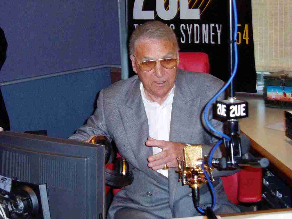 John Laws speaks to radioinfo - RadioInfo Australia