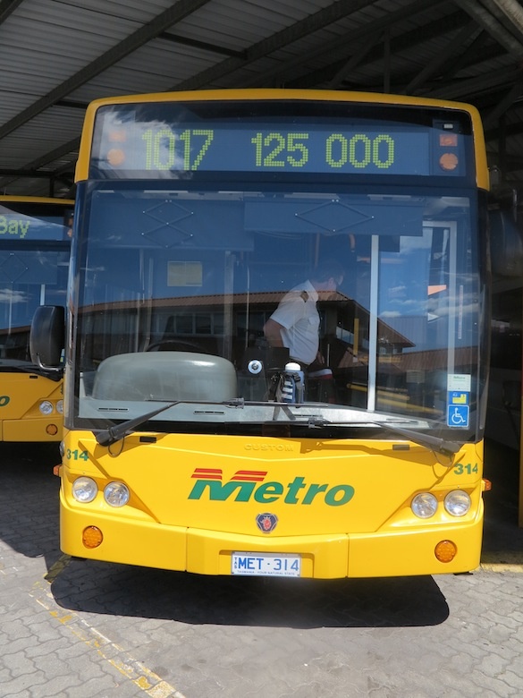 bus2_780